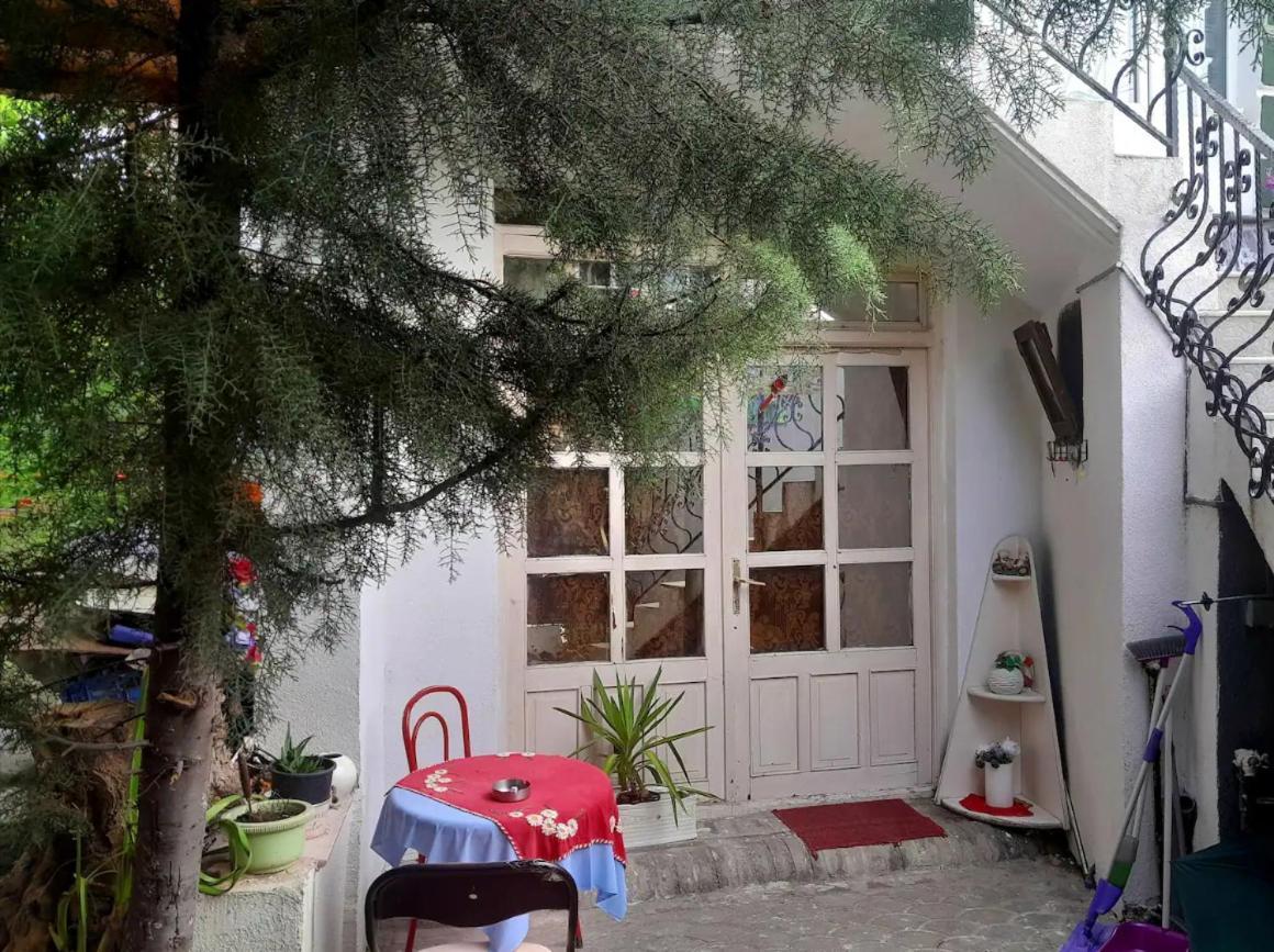 Adem'S Cozy Terrace Retreat Bed & Breakfast สโกเปีย ภายนอก รูปภาพ